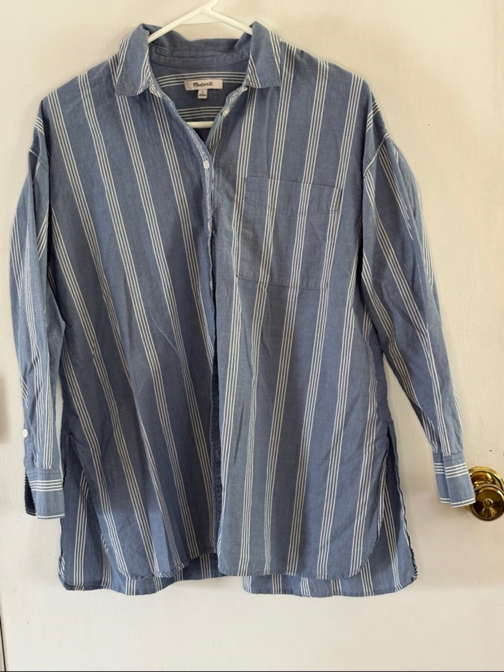 Madewell chambray blue white striped short long sleeve button down shirt Size S